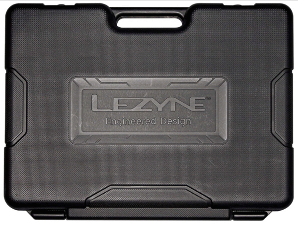 D9E01A87-9D35-4666-8268-33D60A3AA637